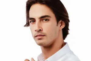 “Bir orduya bərabər qardaşın var”