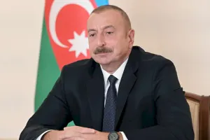 Prezident Xalq rəssamını təltif etdi