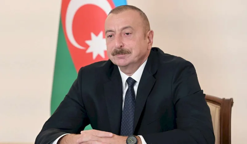 Prezident Xalq rəssamını təltif etdi