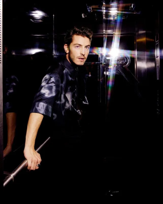 Məşhur jurnal üçün kamera qarşısına keçdilər