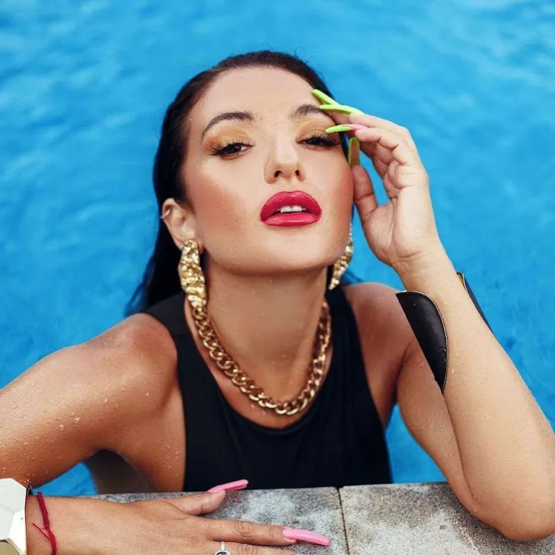 “Niyə bir-birimizi qıraq?”