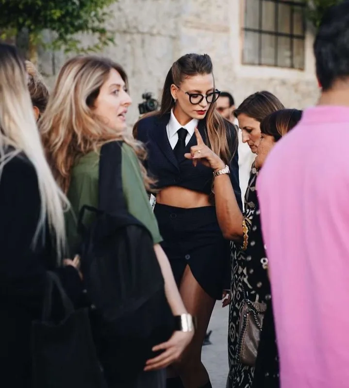 350 minlik tərzi ilə gündəm oldu