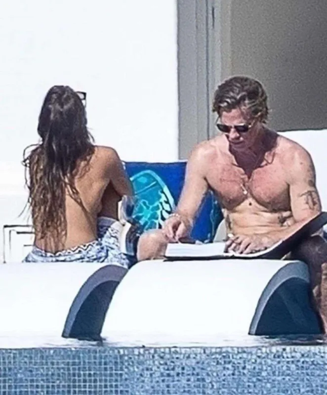 Bred yeni sevgilisi ilə istirahətdə