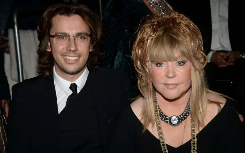 Xarici agent elan edilən ərini belə müdafiə etdi