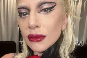 Konserti yarımçıq kəsilən Ledi ağladı