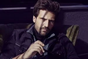 Kaan Hollivuda addım atır