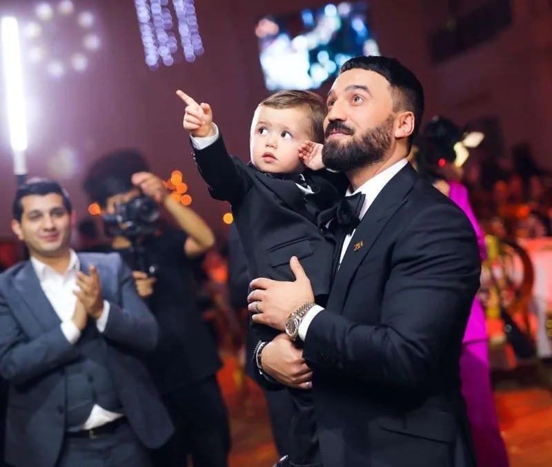 Oğlunun kiçik toyunda bu şərti qoyubmuş