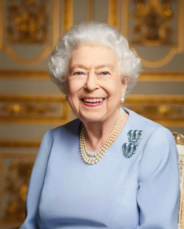 II Elizabetin son fotosu!