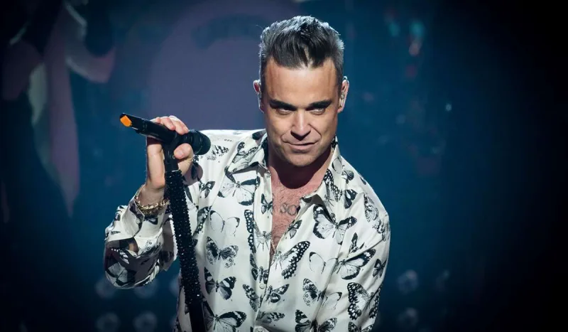 Elvis Preslinin rekordunu yenilədi