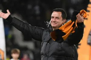 Acundan “Hull City” azarkeşlərinə jest