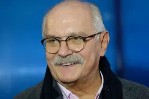 Məşhur rejissor xəstəxanaya yerləşdirildi