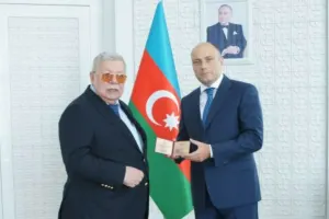 Xalq artistinə “Şərəf” ordeni təqdim edildi