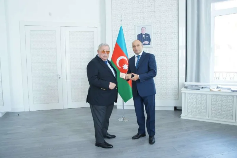 Xalq artistinə “Şərəf” ordeni təqdim edildi