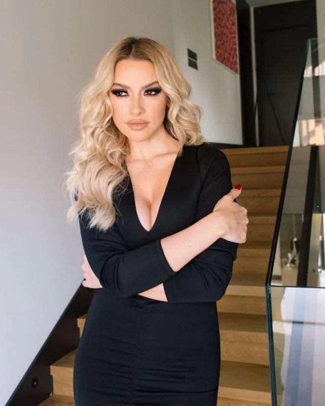 Hadise Sereni məhkəməyə verdi