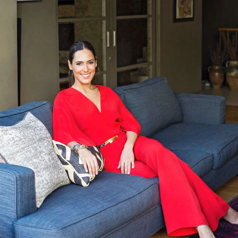 Birce ilə yox, rəfiqəsiylə sevgilidir!