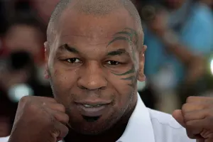 Mayk Tayson əlil arabasında görünməsinin səbəbini açıqladı