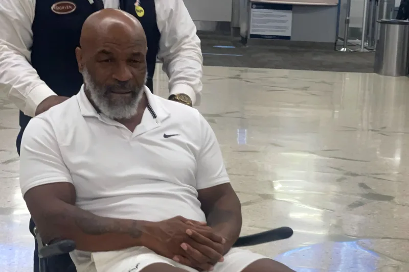 Mayk Tayson əlil arabasında görünməsinin səbəbini açıqladı