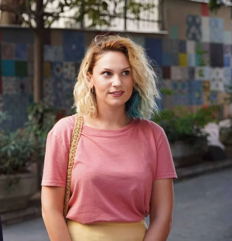 Farahla Serenay yenidən qarşı-qarşıya