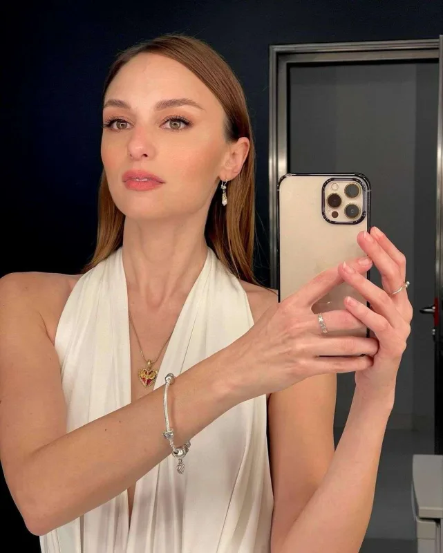 Təhqir etdiyinə peşman oldu!