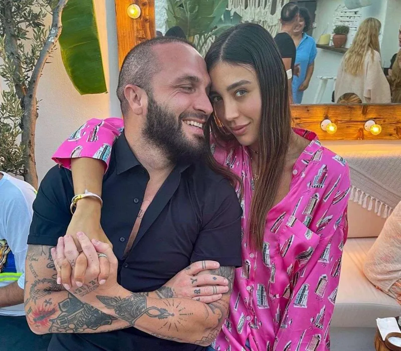 Berkay avtomobilini qoyub qaçdı