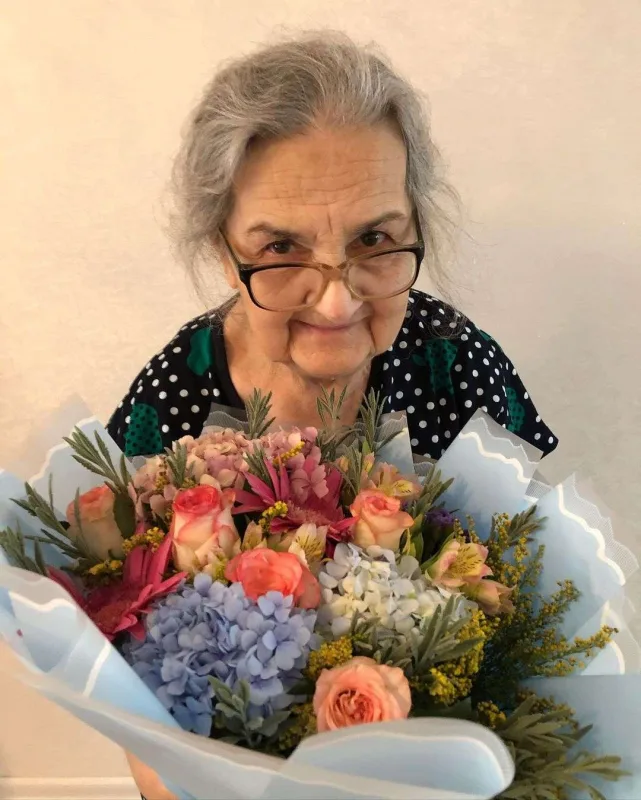 Xalidə nənə xəstəxanaya yerləşdirildi