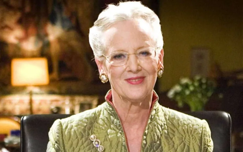 Danimarka kraliçası korona oldu