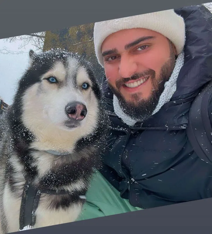 Qara sevinən məşhurlar