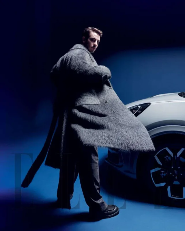 Boran “Elle” üçün kamera qarşısında