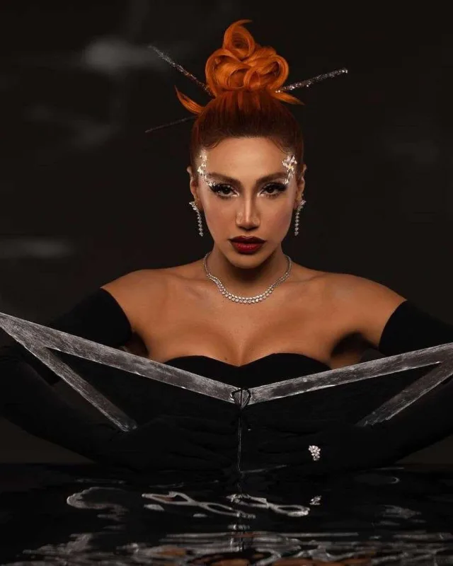 Röya 10 il sonra yenidən bunu etdi