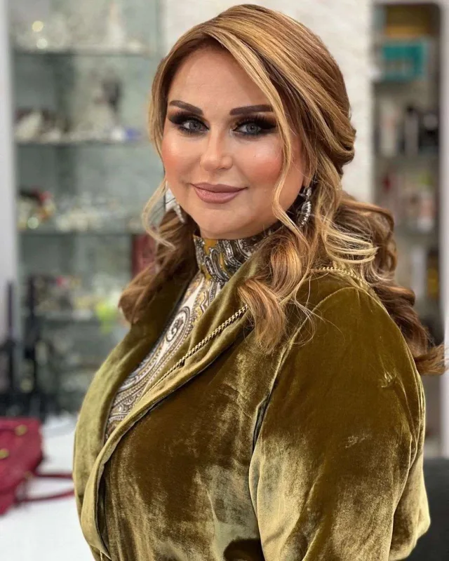 Xalq artisti 23 il əvvəlki görüntüsünü paylaşdı