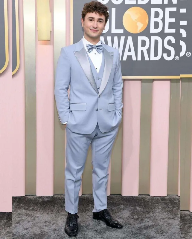 Qırmızı xalıda qadın hakimiyyəti