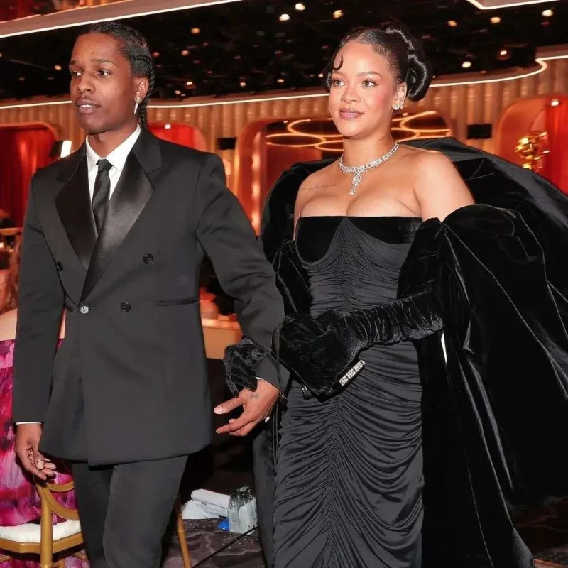 Rihanna oğlunun atası ilə “Qızıl Qlobus”da