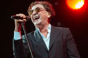 Leps günəş eynəklərindən sərvət qazandı