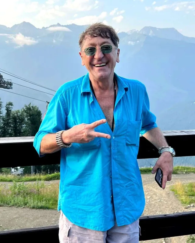 Leps günəş eynəklərindən sərvət qazandı