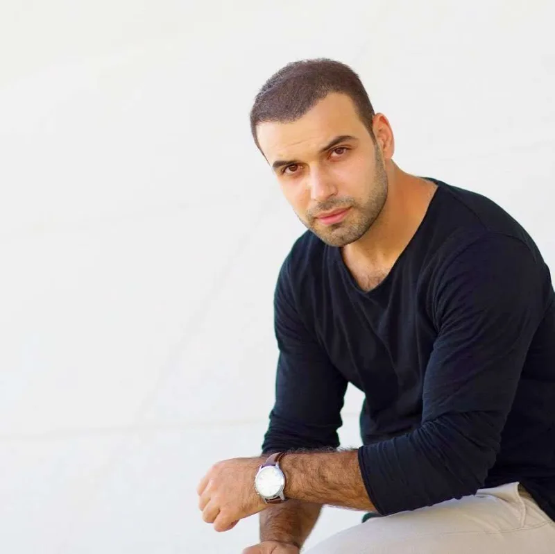 Virus səs tellərinə zərər verdi