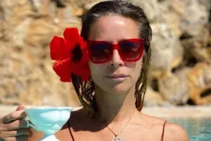 Rus blogerin 153 milyonluq əmlakına həbs qoyuldu