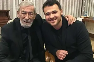 Emindən dünyasını dəyişən Kikabidzeylə bağlı paylaşım