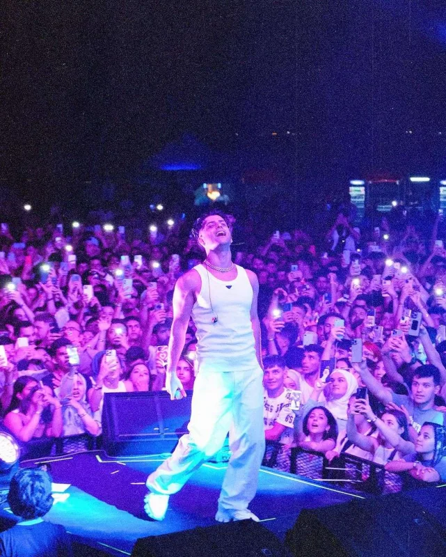 Reynmen Bakıya gəlir