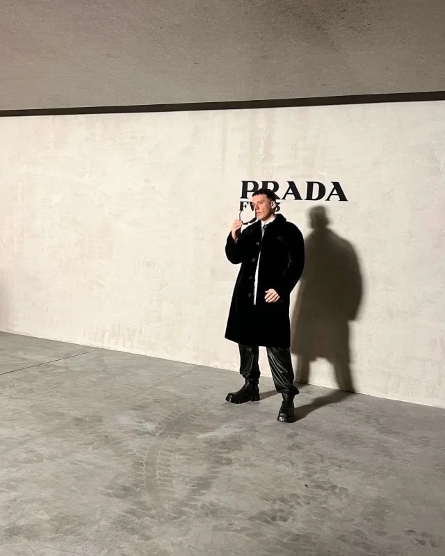“Prada” Edisi Milana çağırdı