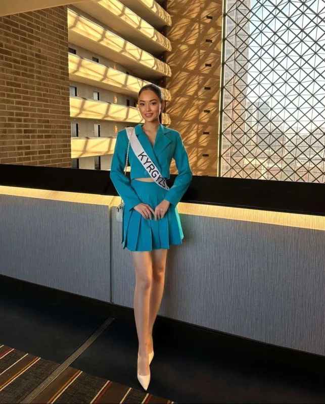 Qırğızı qazax gözəli kimi təqdim etdilər - Qalmaqal