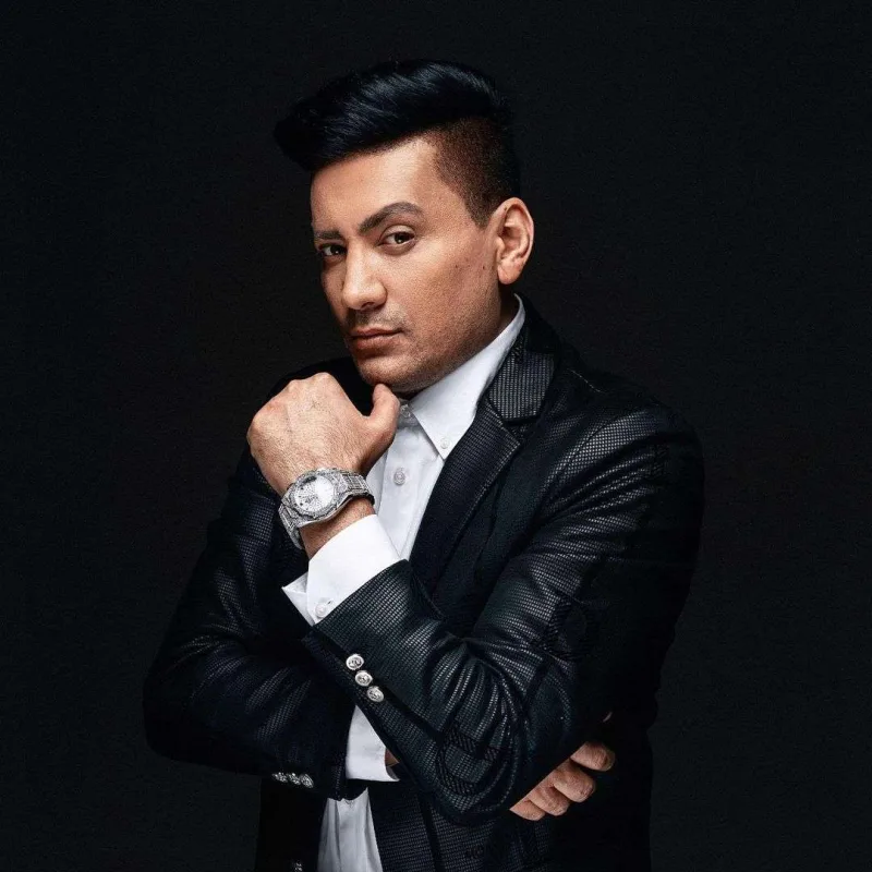 “Nüşabəni tanımağa məcburam?”