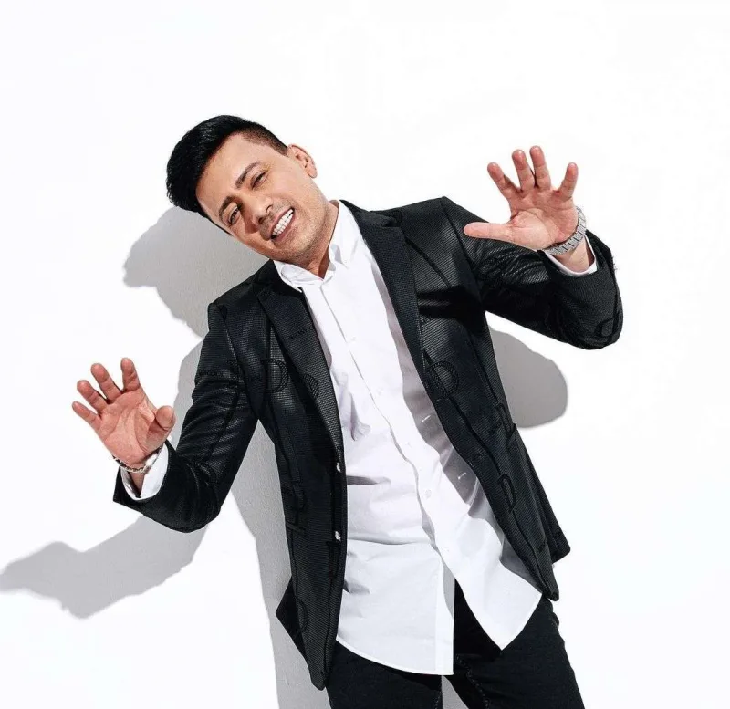 “Nüşabəni tanımağa məcburam?”