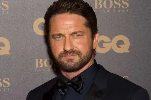 Üzünü fosfor turşusu ilə yandırdığını etiraf etdi