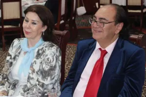 Xanımının ölümündən sonra özünə qapandı