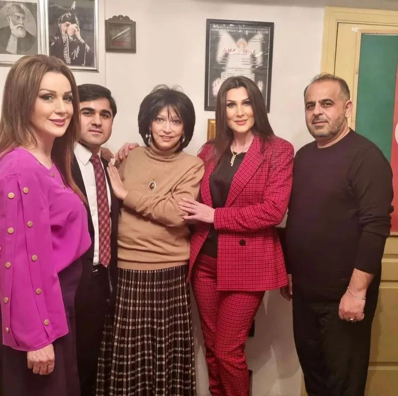 Xuraman Qasımova uzun müddət sonra...