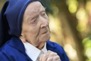 Dünyanın ən yaşlı insanı həyatını itirdi