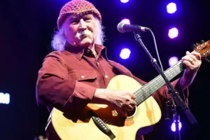 Əfsanəvi rok ifaçısı həyatını itirdi