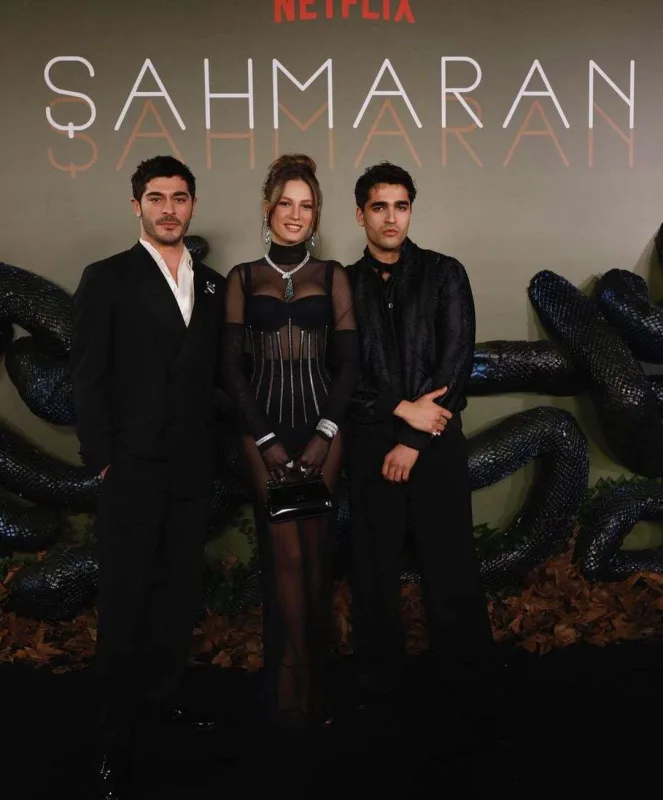 Serenayın aksesuarları sərvət dəyərindəymiş