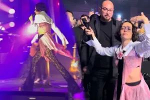 Azərbaycanlı fanatları üçün səhnədən endi