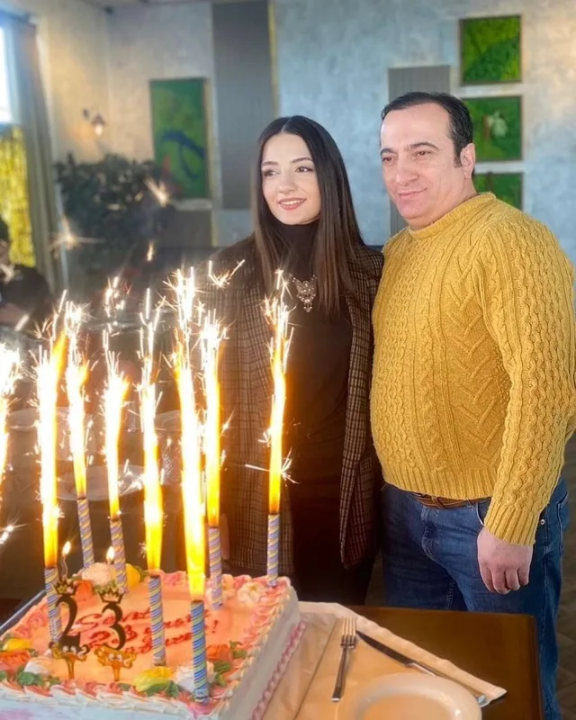 Xalq artisti qızıyla görüntüsünü paylaşdı